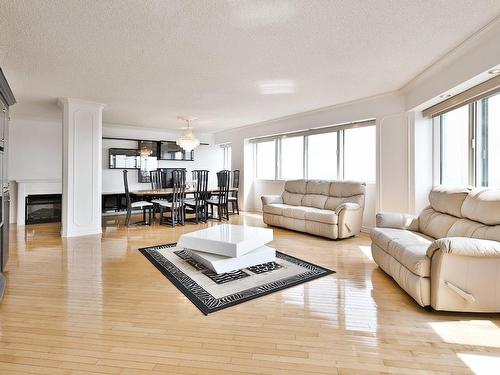 Salon - 1207-7630 Rue Du Mans, Montréal (Saint-Léonard), QC - Indoor Photo Showing Living Room