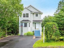 38 Rosewood Avenue  Timberlea, NS B3T 1C6