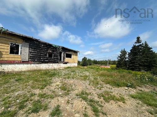 300 New Chester Road, Moser River, NS 