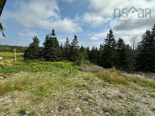 300 New Chester Road, Moser River, NS 