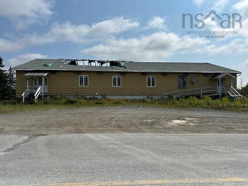 300 New Chester Road, Moser River, NS 