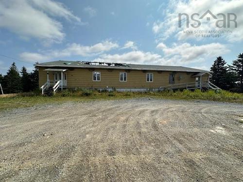 300 New Chester Road, Moser River, NS 