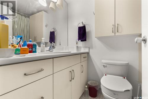 605 4045 Rae Street, Regina, SK - Indoor Photo Showing Bathroom