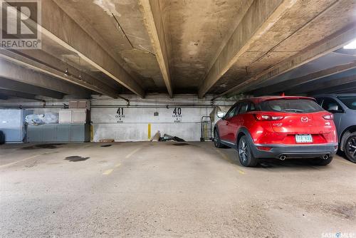 605 4045 Rae Street, Regina, SK - Indoor Photo Showing Garage