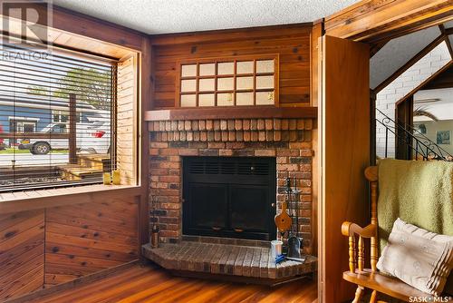 47 Roberts Place, Regina, SK - Indoor Photo Showing Living Room With Fireplace