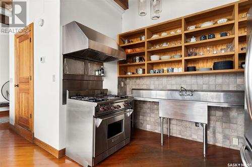 202 1205 Broad Street, Regina, SK - Indoor Photo Showing Kitchen