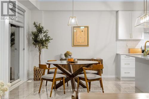 7924 Odell Crescent, Niagara Falls, ON - Indoor Photo Showing Dining Room