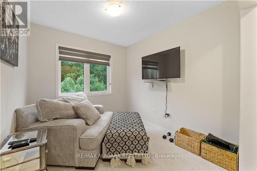 7924 Odell Crescent, Niagara Falls, ON - Indoor Photo Showing Bedroom