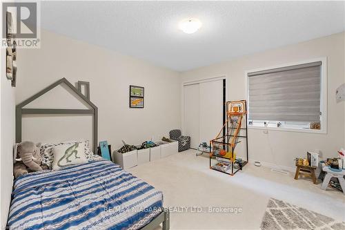 7924 Odell Crescent, Niagara Falls, ON - Indoor Photo Showing Bedroom