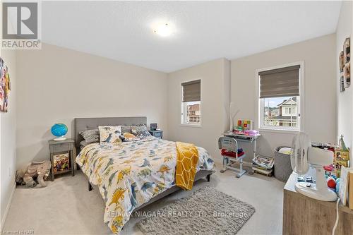 7924 Odell Crescent, Niagara Falls, ON - Indoor Photo Showing Bedroom