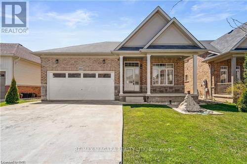 4432 Cinnamon Grove, Niagara Falls, ON - Outdoor With Facade