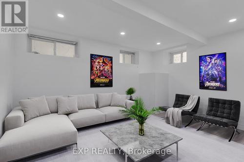 152 Terrace Hill Street, Brantford, ON - Indoor Photo Showing Living Room