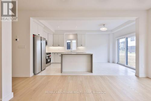 24 Broddy Avenue, Brantford, ON - Indoor Photo Showing Kitchen