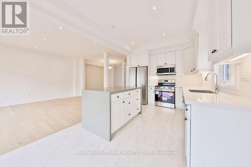 24 Broddy Avenue, Brantford, ON - Indoor Photo Showing Kitchen