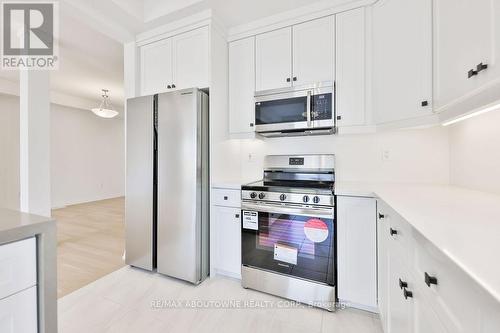 24 Broddy Avenue, Brantford, ON - Indoor Photo Showing Kitchen