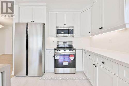 24 Broddy Avenue, Brantford, ON - Indoor Photo Showing Kitchen