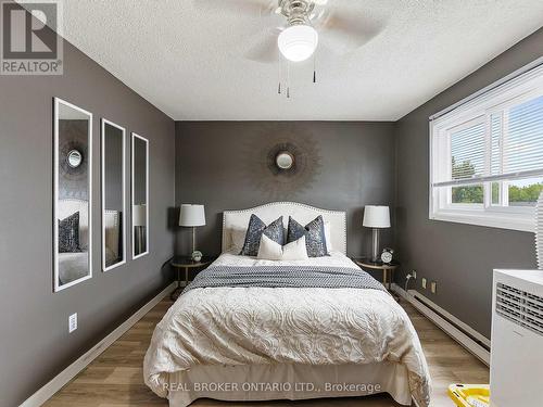 G - 164 Henry Street, Brantford, ON - Indoor Photo Showing Bedroom