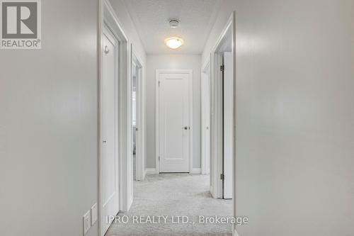 37 Laguna Village Crescent, Hamilton (Hannon), ON - Indoor Photo Showing Other Room