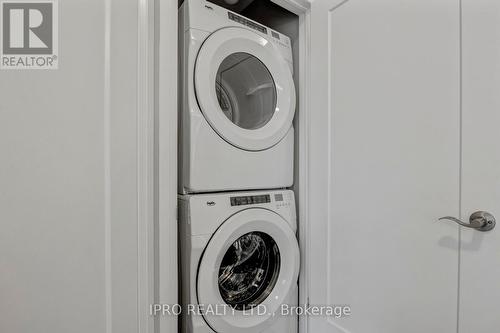 37 Laguna Village Crescent, Hamilton (Hannon), ON - Indoor Photo Showing Laundry Room