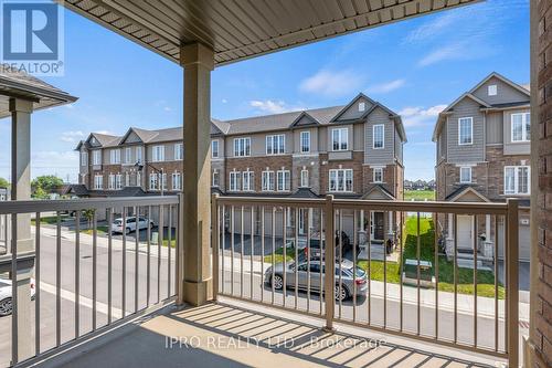 37 Laguna Village Crescent, Hamilton (Hannon), ON - Outdoor With Balcony With Deck Patio Veranda