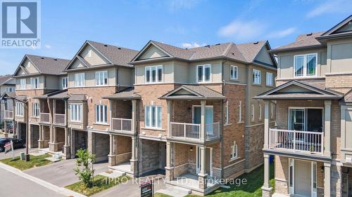 37 Laguna Village Crescent, Hamilton (Hannon), ON - Outdoor With Balcony With Facade