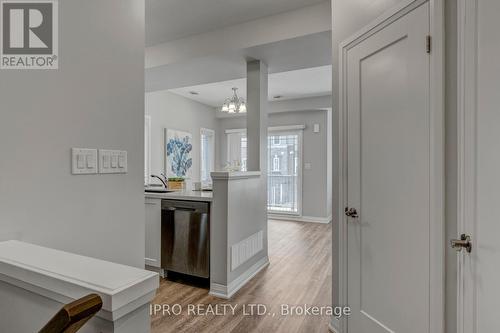 37 Laguna Village Crescent, Hamilton (Hannon), ON - Indoor Photo Showing Other Room