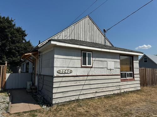 7742 22Nd Street, Grand Forks, BC - Outdoor