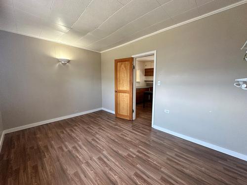 7742 22Nd Street, Grand Forks, BC - Indoor Photo Showing Other Room