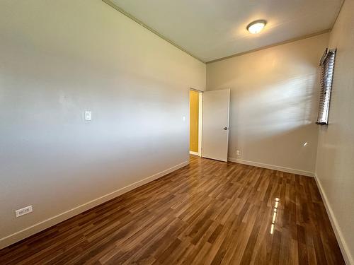 7742 22Nd Street, Grand Forks, BC - Indoor Photo Showing Other Room