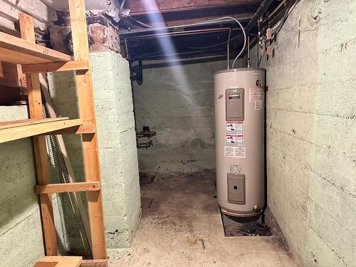 7742 22Nd Street, Grand Forks, BC - Indoor Photo Showing Basement