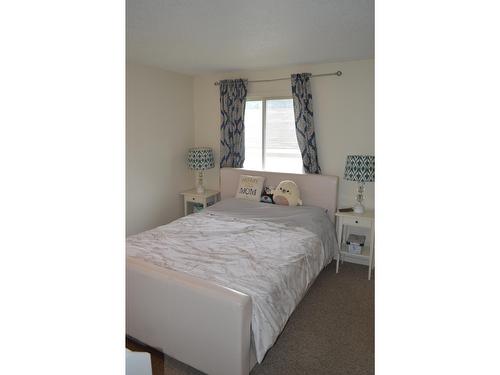 7750 21St Street, Grand Forks, BC - Indoor Photo Showing Bedroom