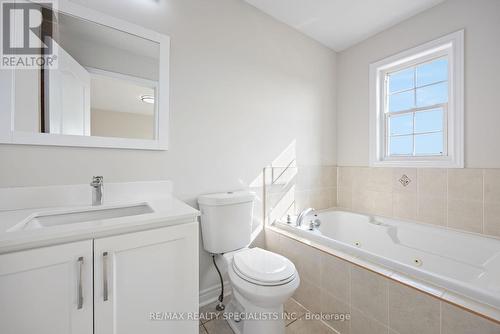 5451 Festival Drive, Mississauga (Churchill Meadows), ON - Indoor Photo Showing Bathroom