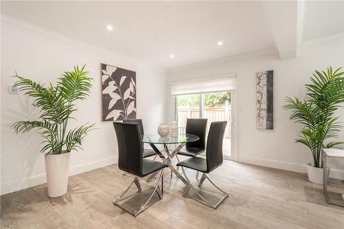 656 King Road, Burlington, ON - Indoor Photo Showing Dining Room