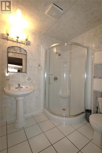 2-4 Old Cove Road, Rocky Harbour, NL - Indoor Photo Showing Bathroom