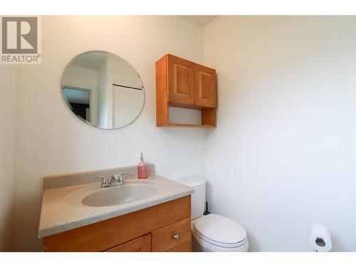 150 Nesbitt Crescent, Penticton, BC - Indoor Photo Showing Bathroom