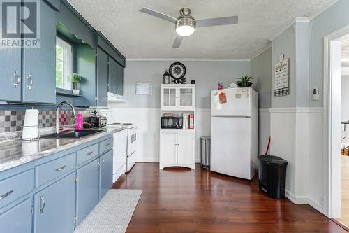 327 Main Road, Chapel Arm, NL - Indoor Photo Showing Kitchen