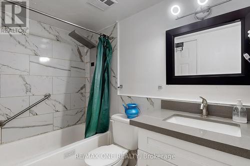 410 - 100 Wingarden Court, Toronto (Malvern), ON - Indoor Photo Showing Bathroom