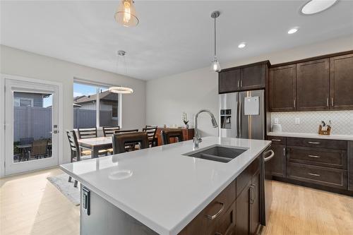 2237 Rahn Street, Armstrong, BC - Indoor Photo Showing Kitchen With Double Sink With Upgraded Kitchen