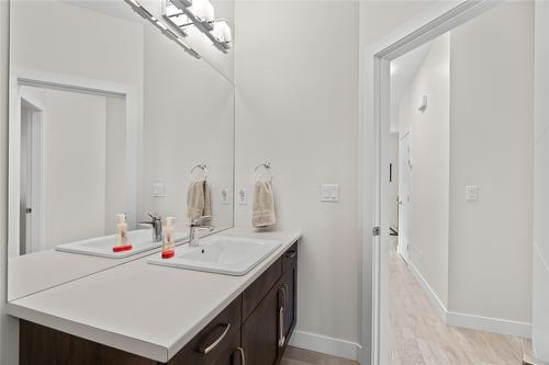 2237 Rahn Street, Armstrong, BC - Indoor Photo Showing Laundry Room