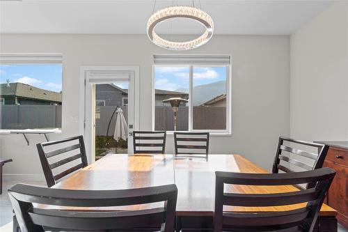 2237 Rahn Street, Armstrong, BC - Indoor Photo Showing Dining Room