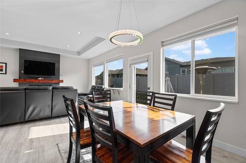 2237 Rahn Street, Armstrong, BC - Indoor Photo Showing Dining Room