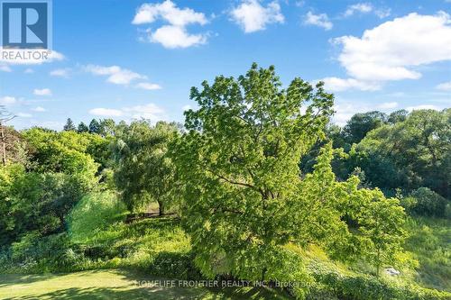 7 - 6 Leonard Street, Richmond Hill (Westbrook), ON - Outdoor With View