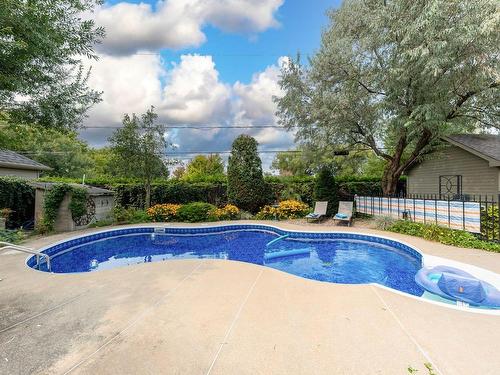 Piscine - 217 Rue De L'Amarante, Saint-Jean-Sur-Richelieu, QC - Outdoor With In Ground Pool With Backyard