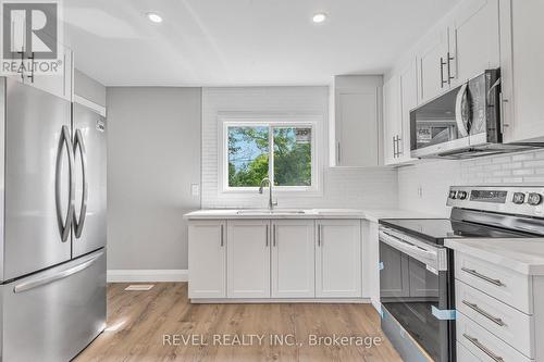 2940 Highway 3, Port Colborne, ON - Indoor Photo Showing Kitchen