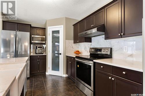 2627 Rothesay Crescent, Regina, SK - Indoor Photo Showing Kitchen With Stainless Steel Kitchen