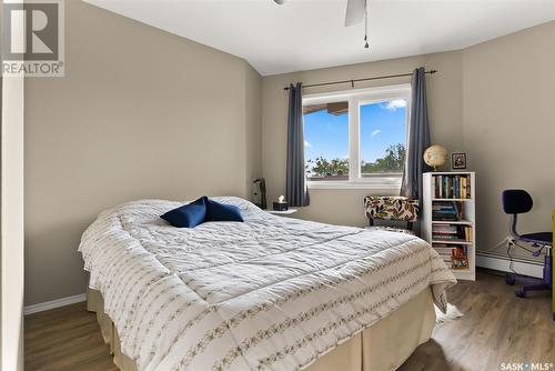 201 2727 Victoria Avenue, Regina, SK - Indoor Photo Showing Bedroom