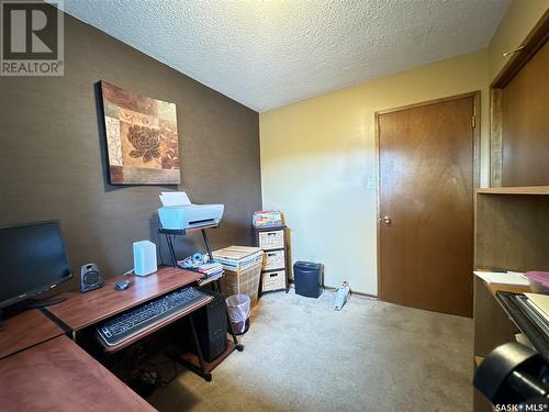 2114 37Th Street W, Saskatoon, SK - Indoor Photo Showing Office