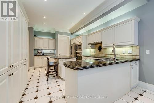 46 Ryland Terrace, Oakville, ON - Indoor Photo Showing Kitchen