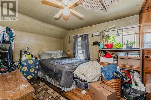 179 Kent Avenue, Kitchener, ON - Indoor Photo Showing Bedroom