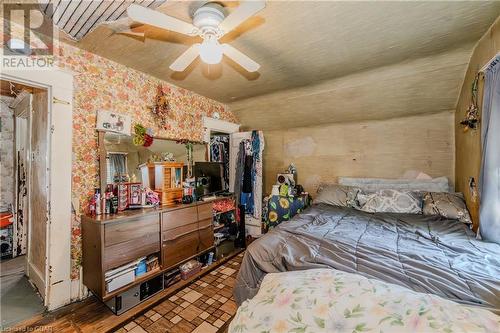 179 Kent Avenue, Kitchener, ON - Indoor Photo Showing Bedroom